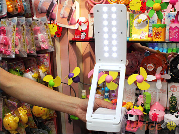 賈柏斯表示：將推出更大、更持久，還可以變形的哀鳳產品（大誤）