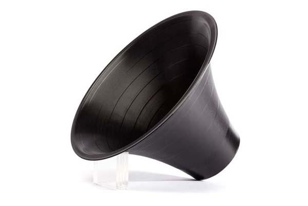 復古好聲音的黑膠唱片揚聲器