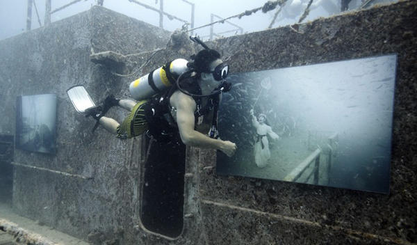超詭異！感覺有點毛毛的沉船人生攝影集