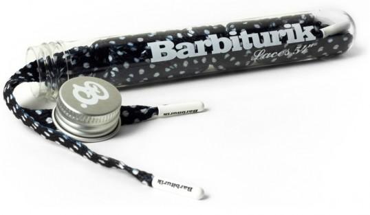 服務生，太空漫步Barbiturik試管酒來兩手！