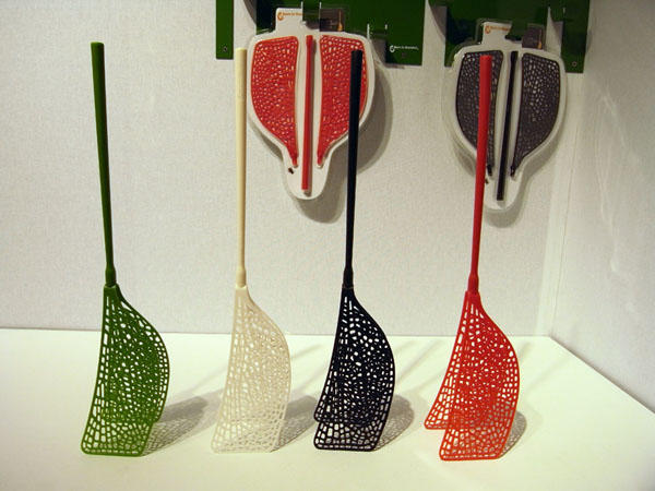 拿蒼蠅翅膀打蒼蠅的蒼蠅拍