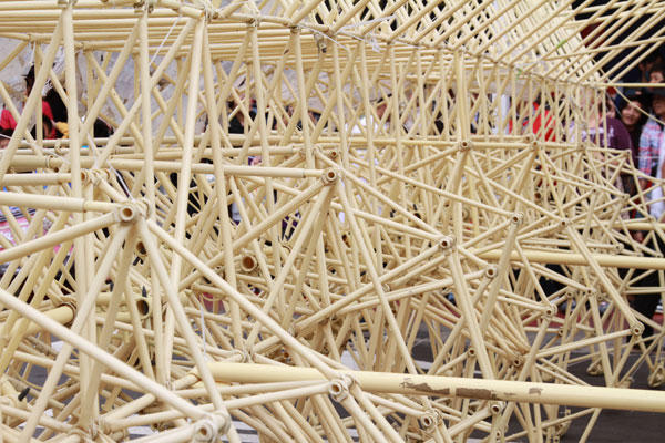 奇幻仿生獸,暴走台北街頭第一手直擊!