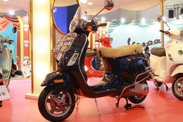 不漂亮毋寧死,Vespa變身繽紛旋轉木馬