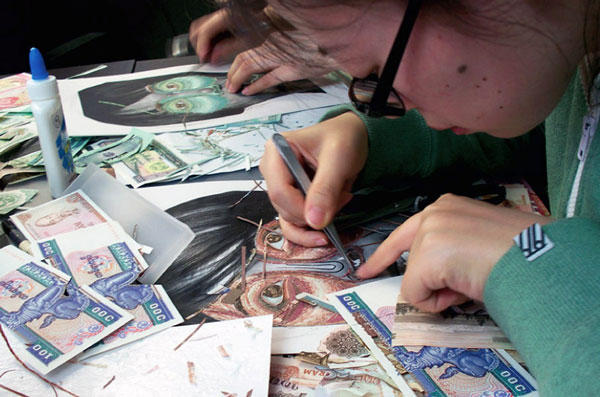 錢多到沒處花？那就趕緊往臉上貼金(無誤)