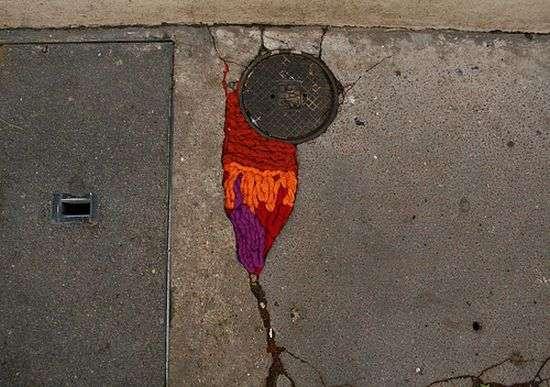 用鉤毛線提醒政府該檢討路平專案啦！