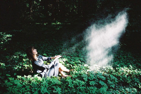 簡單又有梗的錯位攝影集