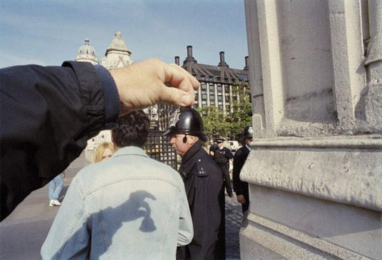 這樣「借位」了不起！旅遊照片這樣拍～