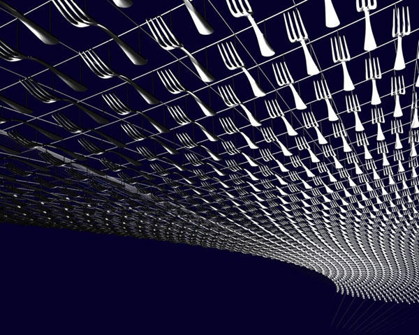 上千把叉子組成的飛天巨魚