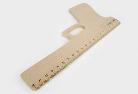 九把刀很犀利，這九把尺也很有創意～