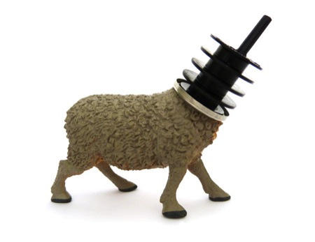 紅酒開瓶喝不完，小心黑猩猩入侵！