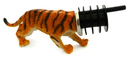 紅酒開瓶喝不完，小心黑猩猩入侵！