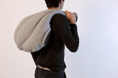 不願意面對真相的鴕鳥枕頭