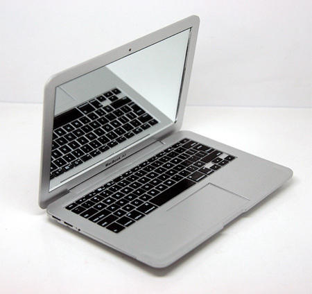 買不起MacBook Air，那就買台「MirrorBook Air」？