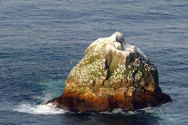 想去？沒這麼容易──七座世上最偏遠的島嶼