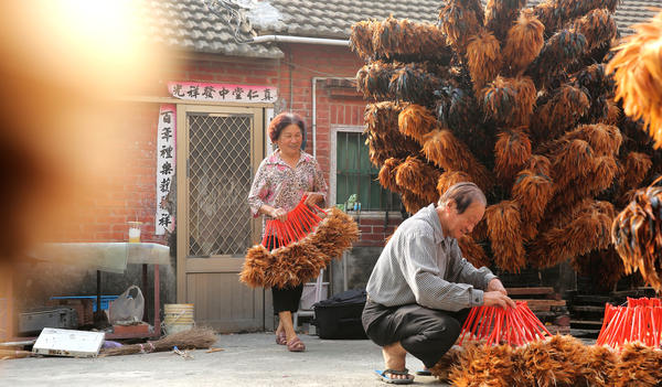 陽光老男孩 台灣最後的雞毛撢職人