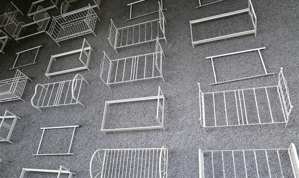 廢棄床架原來可以這麼美，法式浪漫風情的 30 Beds