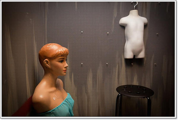 【玩體驗】考驗團體智慧與團結度的密室逃脫