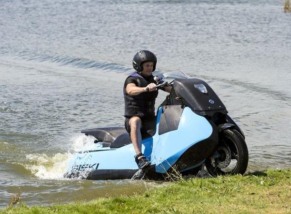 BISKI水陸兩用摩托車，從地平面沿伸到海平線的無限想像