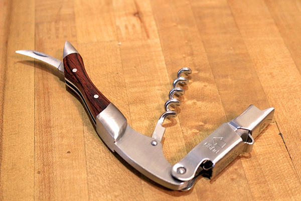 軟木塞再也不斷頭，法國紅酒開瓶器 Coutale 讓你專業度更上層樓！