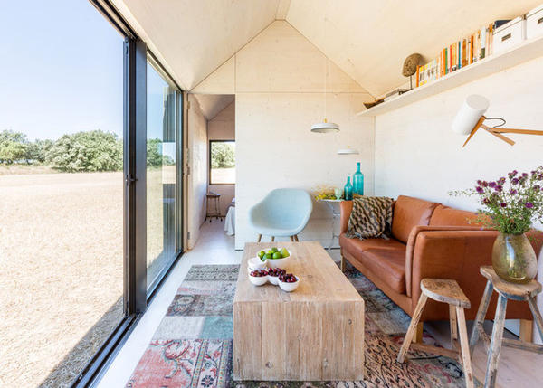 住家建築也能打包帶走？西班牙ÁPH80移動小屋讓你搬家非難事