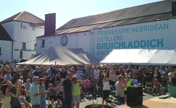 一杯威士忌,看蘇格蘭艾雷島的海島生存之道