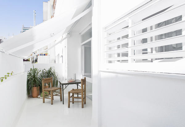 西班牙 12 坪無敵純白公寓