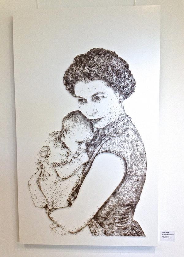 用上千隻鐵釘敲打而成的肖像畫