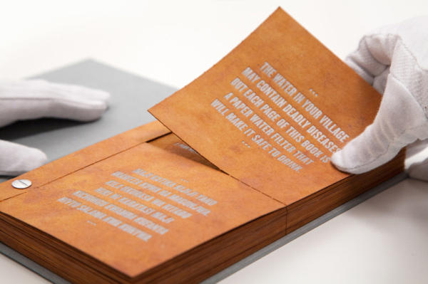 Drinkable Book 讓汙水變清水的神奇魔法書