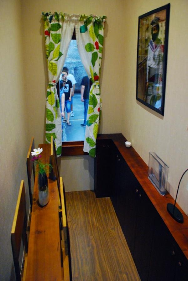 忘記按 Shift 鍵了?!窄到靠北邊走的房屋