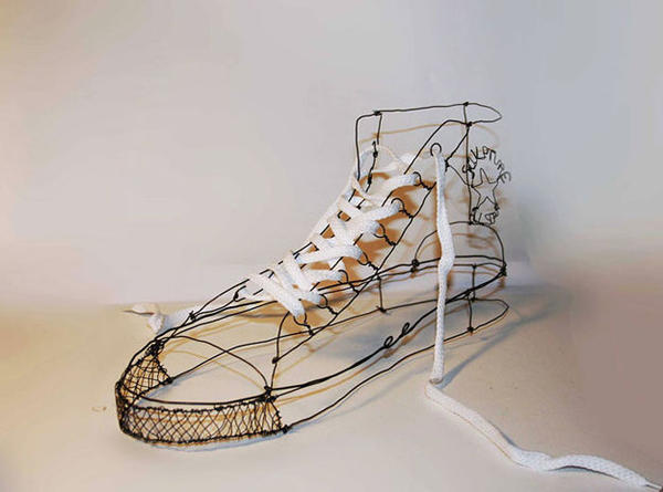 從逃避人生的消遣變成創作重心！Mickael Delalande的鐵絲雕塑