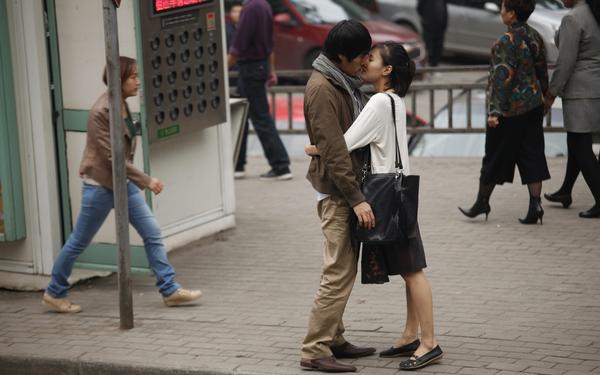 【電影吞食部】一起小三兇殺案看當代中國─《浮城謎事》