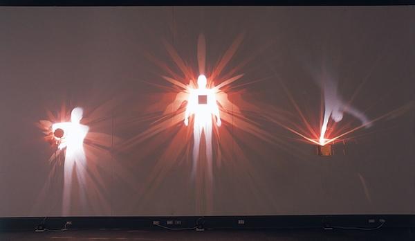 超奇幻光影能量，Fabrizio Corneli 的影子戲法