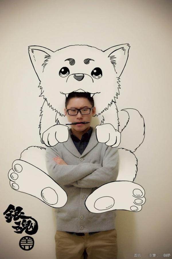 看蓋括用畫筆與攝影建構想像世界