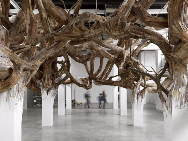 展現空間有機之美的巴西藝術家Henrique Oliveria