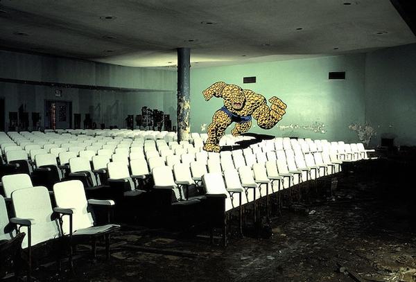 角度決定作品的高度,Justen Ladda 的借位錯覺藝術