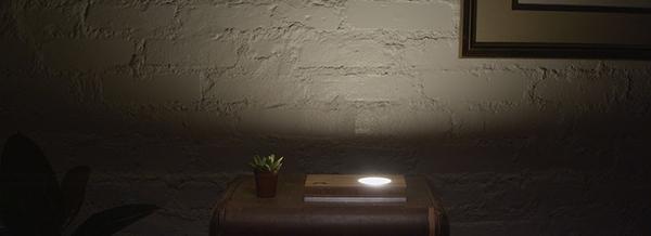 Base Lamp 把你的玻璃瓶變成桌面上的亮點