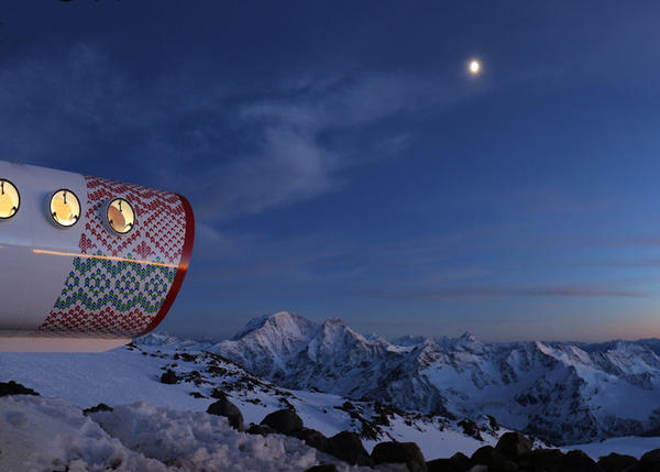 挑戰歐洲最高峰的極致景觀，LEAPrus 3912 旅館