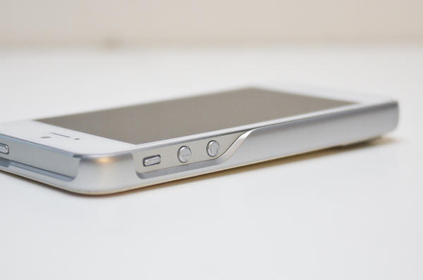 【開箱文】iPhone5 開賣,買新殼幫它穿暖暖了嗎?