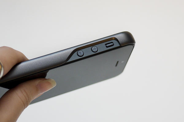 【開箱文】iPhone5 開賣,買新殼幫它穿暖暖了嗎?