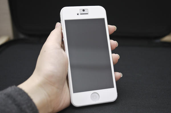 【開箱文】iPhone5 開賣,買新殼幫它穿暖暖了嗎?