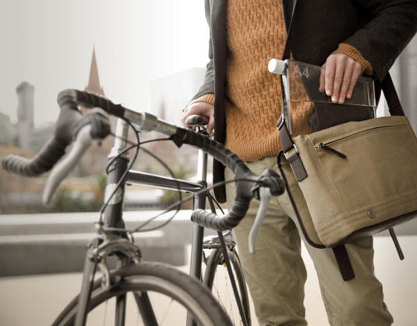 簡單俐落的攜水計畫，方扁包包專用水瓶