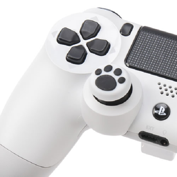 轉移女友的仇恨值，PS4 手把搖桿進化為可愛貓掌