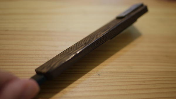 《杒》透過改造讓美工刀內外都更加完美