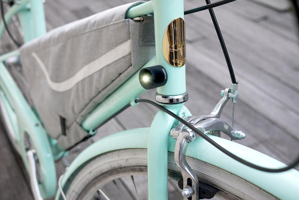 【生活玩物】將義大利的生活情調掛在車上，Palomar Lucetta 單車燈