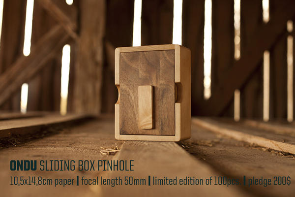 像玩具般可愛的純手工木製針孔相機