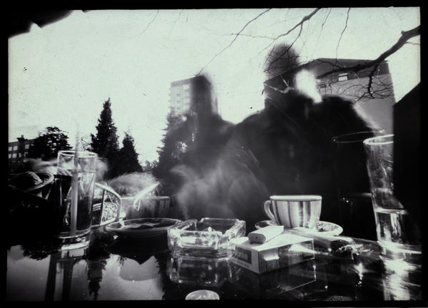 像玩具般可愛的純手工木製針孔相機