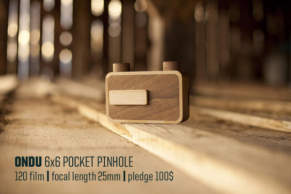像玩具般可愛的純手工木製針孔相機