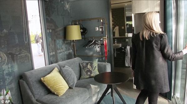 國外特殊的住宿服務:想住哪、房間就放在哪!