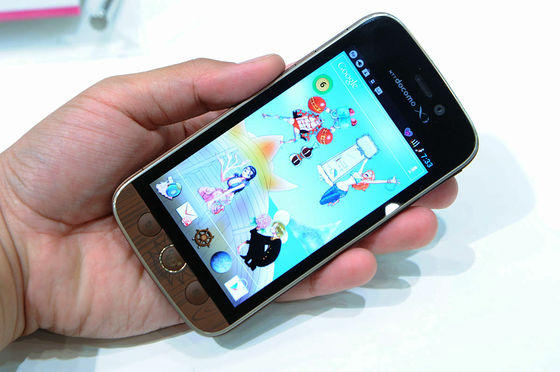 身為「海賊王」迷，沒有買到會想要流眼淚的15週年紀念版智慧型手機