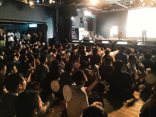 【設計大人物】打開《天光，太陽花學運攝影集》設計團隊專訪 – 聶永真、陳小剛、李君慈